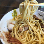 ゴールデンタイガー - 麺リフト。モッチモチです。