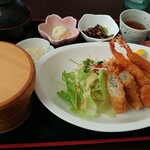 Hana Hana Shokudou - シーフードフライ定食