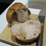 レーヌ デ プレ - 胡桃のパン