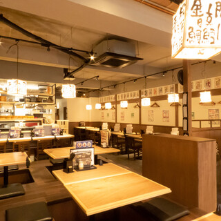 ◇全51席◇広々のテーブル、掘りごたつ有ります♪