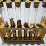 レーヌ デ プレ - 食後のお茶：6種の茶葉から選択