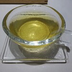 レーヌ デ プレ - レーヌ デ プレ（夏雪草）のハーブティー