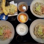 蕎麦 やすたけ - そばが３皿なのもいいですね