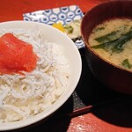 SHIN - しらす明太子ご飯と味噌汁