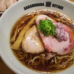 Sagamihara 欅 - 美しい醤油ラーメン