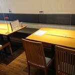 Kiraku Honten - テーブル席