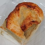 おやつ工房ほしの - さつまのおいもパン　200円