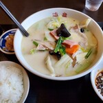 海龍 - 白湯水餃子定食
