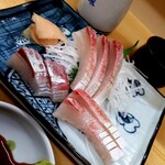 山城屋酒場 - 