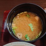 Isshou - お味噌汁　ビジュアルからも美味しそうに見える