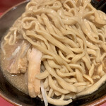 ラーメン二郎 - ラーメン（８００円）味薄め、にんにく少し
