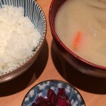 とんかつ檍 - 白めし＋豚汁＋しば漬け