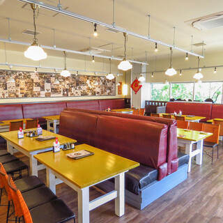 活気あふれる本場中国の屋台空間