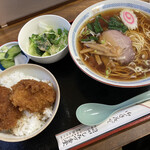 しみづ食堂 - Ｃセット（小カツ丼＋ラーメン）