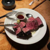 カルネジーオ イースト - 