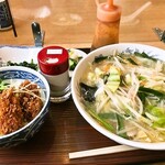 Funaba - ミニカキフライ丼とタンメンセット