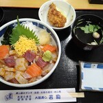 Tairyou Sushi Wakakoma - 