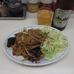 永新 - ガツイタメと瓶ビール(中瓶)