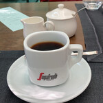 TRATTORIA CREATTA - このマークは！西武新宿ぺぺにあるおみせと同じだ！