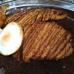 ゴーゴーカレー - ワールドチャンピオンクラス(目玉焼きトッピング)