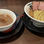 豚骨中華そば がんたれ - つけ麺200g＋半熟玉子＋肉増し