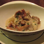 samo - 前菜～神戸ポークすね肉とジロール茸のクリーム煮