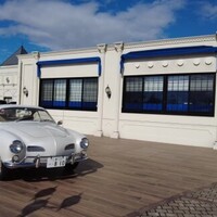 シャトー　ラ・パルム・ドール - 玄関のカルマンギア！シェフ
                    動くなら今度乗せて〜❤️