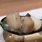 鮨 青海 - 帆立とキノコ(平茸、大黒ｼﾒｼﾞ、マッシュルーム)