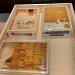 鮨 青海 - 雲丹は、全９種特別に選らばせて頂きました。