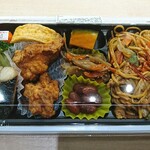 豆藤 - 塩さば＆鶏唐揚〈焼きそば〉 ¥788（税込）