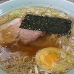 中華料理ニイハオ - あっさり醤油ラーメン。スープは、飲み干せるレベル。