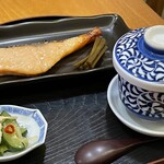 ろくべえ - 鯛茶漬けセットのキングサーモン西京焼きと茶わん蒸し