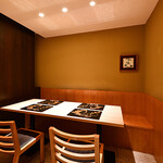 伊豆の旬 やんも - 個室 テーブル