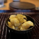 すし処 ひさ田 - はりいかのゲソ。たっぷりの酢味噌と葉山椒。