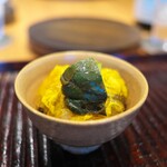 すし処 ひさ田 - あわびと肝。菊花のあんをたっぷり。