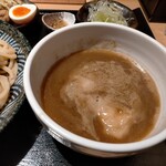 海老ワンタン200円