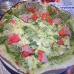 CONA - ランチピザ：イタリアンバジルはソースとベーコンの相性が良いです。