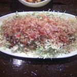 粉ひで - ひでちゃんスペシャルサラダは、お好み焼風のサラダ！！ヘルシーなのに量がたっぷり。