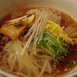 (株)山武精肉店 直営 やきにく屋 - 冷麺