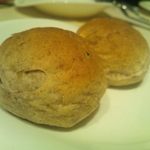 アルティスタ， - 胡桃のパン