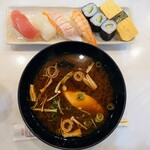 廻鮮鮨ととぎん - 令和3年11月 ランチタイム
平日限定寿司ランチA赤出汁付 759円