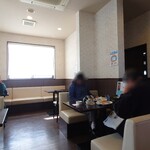 長崎屋 - 店内