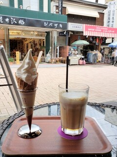 Kurian Fumido Karuizawa Ten - Soft Serve Ice Cream, JPY 400
                        Mont Blanc Glacé Latte, JPY 650