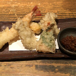板蕎麦 香り家 - 天ぷらは海老、帆立、しそまきサーモン、舞茸、カボチャ