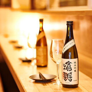 日本酒と福島和牛のマリアージュを演出する落ち着いた空間