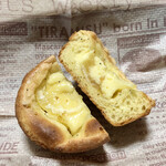 DONQ - 蜂蜜とクリームチーズ ¥250+税