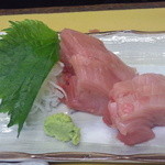 ミナミカワ - ヨコワ300円