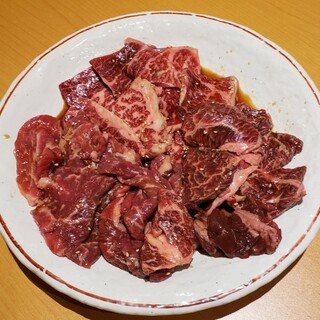 南大門 - 料理写真:食べ放題メニュー最初に出される肉