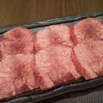 Sumibiyakiniku Mangetsu - 上タン塩