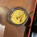 とんかつ まさむね - 辛子がソースかつに絶妙に合う。